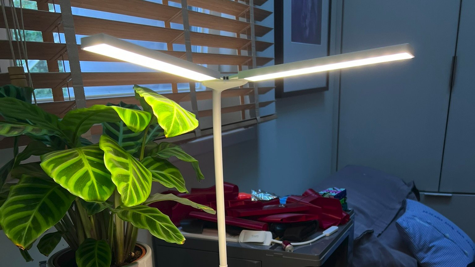 Making my desk lamp smart